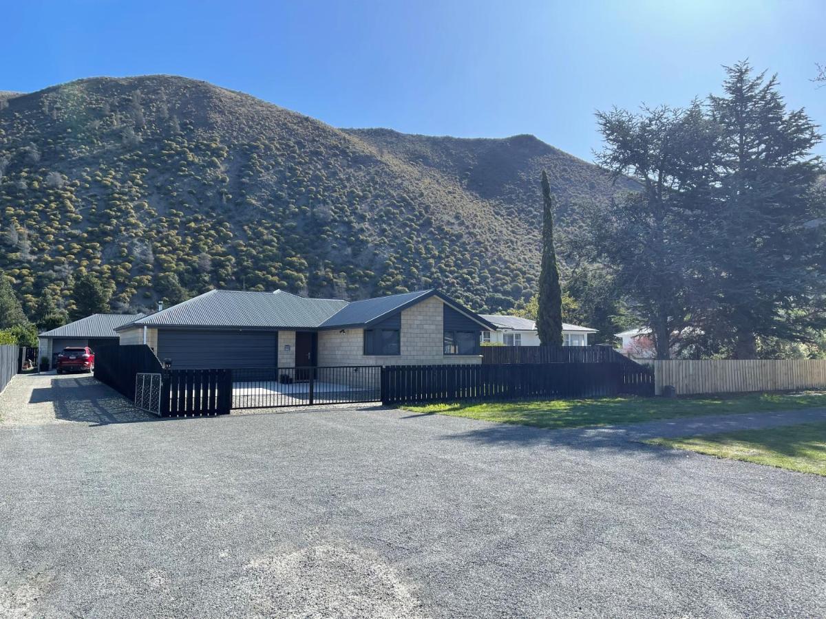 Kurow House On Bledisloe - A2O Cycle Trail Oasis. Villa Bagian luar foto